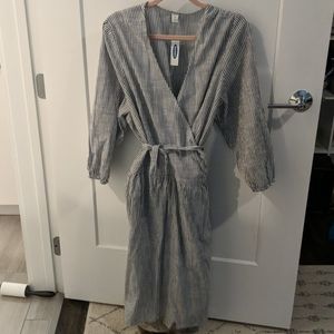 Old navy wrap dress